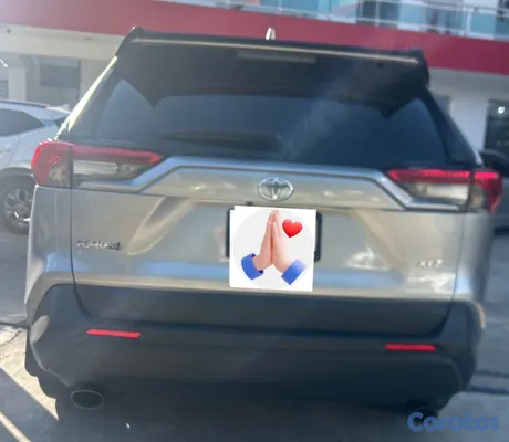 jeepetas y camionetas - TOYOTA RAV4 XLE 2021 4x2 AMERICANA🇺🇸RD$1,600,000 NEGOCIABLE . DE USO PERSONAL 3