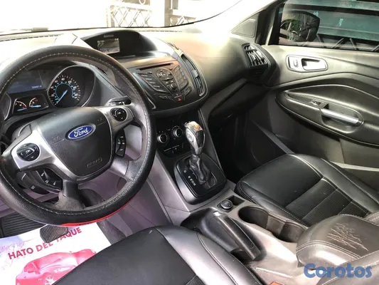 jeepetas y camionetas - 2014 Ford Escape 4x4 Motor 2.0 4