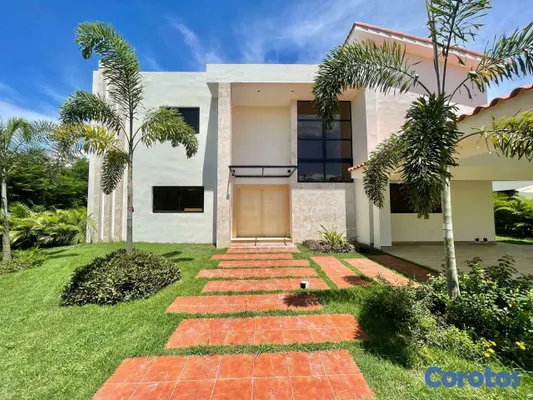 casas vacacionales y villas - Moderna y exclusiva villa nueva a estrenar 3