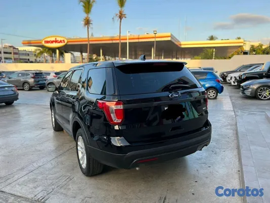 jeepetas y camionetas - Ford Explorer 2017 3