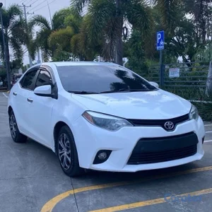 Toyota Corolla 2014, color blanco