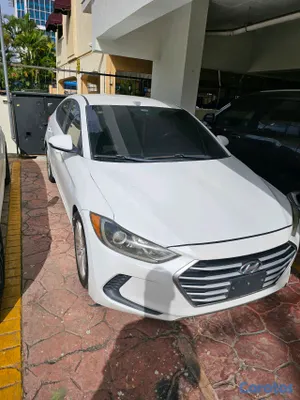 carros - Hyundai Elantra 2017 (Versión Americana) – Único Dueño en el País 9