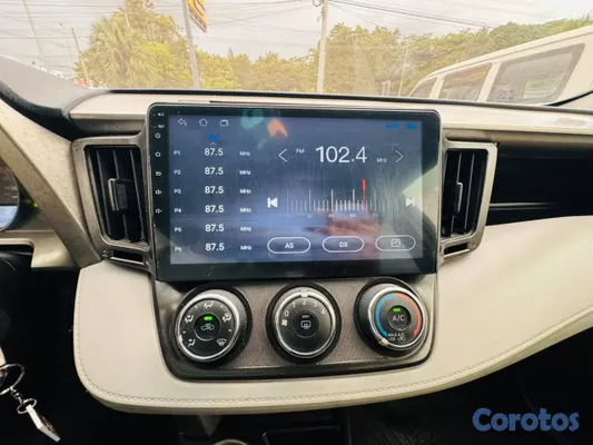 jeepetas y camionetas - oyota RAV4 LE 2014 | Americana | Piel | 125,000 Mi 4