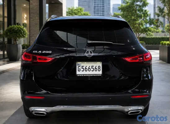 jeepetas y camionetas - US$29,900 - Mercedes-Benz GLA 200 2021 en Venta en 3