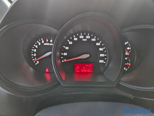 carros - kia rio 2017 doch 81,000 km 10