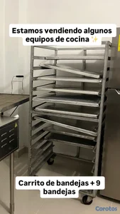 Carrito para bandejas 