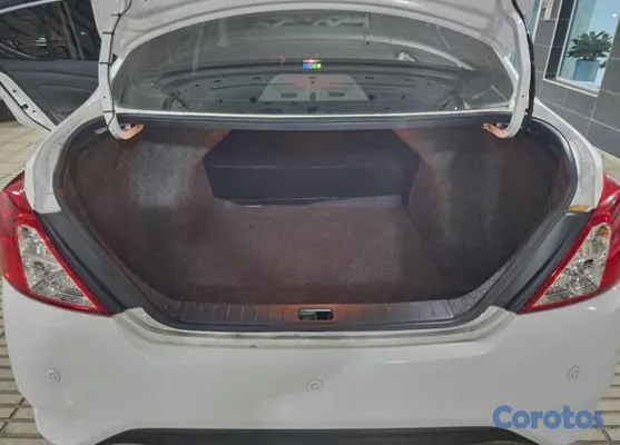 carros - Vendo Nissan Almera año 2022 casi nuevo 2