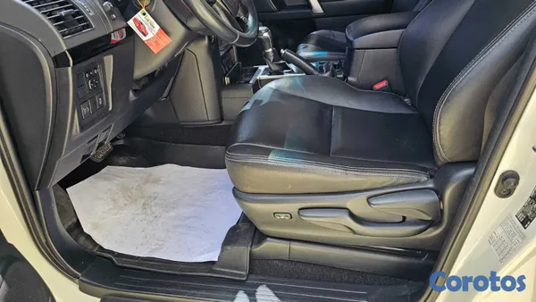 jeepetas y camionetas - Toyota Prado TXL 2019  8