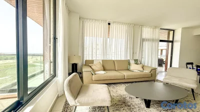 Apartamento de Lujo en Venta en Cap Cana – Vistas al Mar y al Golf