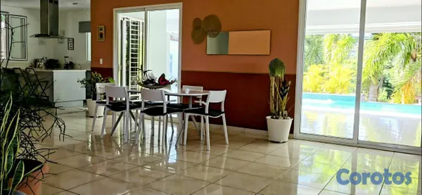 casas vacacionales y villas - EN VENTA | Villa de lujo rodeada de naturaleza en  17