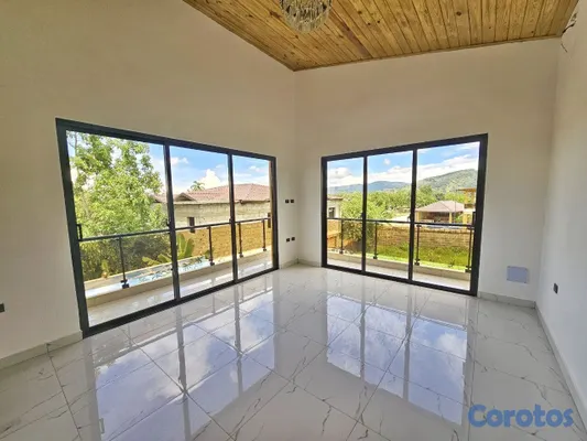 casas vacacionales y villas - Villa en Jarabacoa en Venta Nueva a estrenar cerca 10