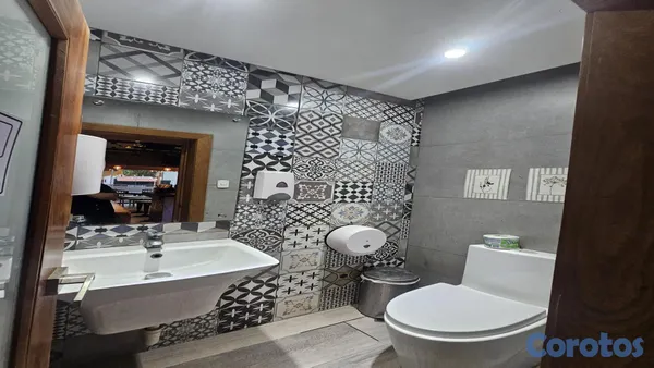oficinas y locales comerciales - alquilo local comercial en gazcue 6