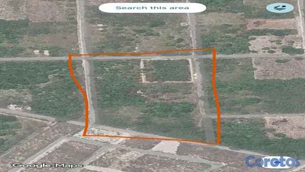 solares y terrenos - Terreno detrás de Espalliat Motors Punta Cana 2
