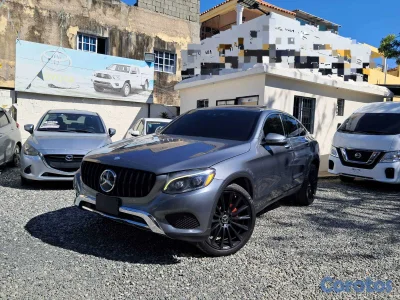 MERCEDES-BENZ GLC 300 4MATIC COUPÉ 2017.
