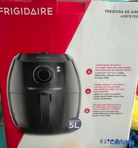 Freidora de aire Frigidaire. 5 Litros.