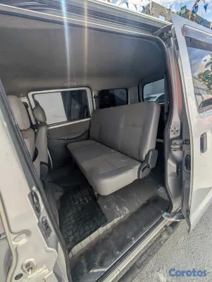 jeepetas y camionetas - TOYOTA LITE ACE 2013 8