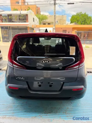 jeepetas y camionetas - 🚙 **2021 Kia Soul LX**
 6