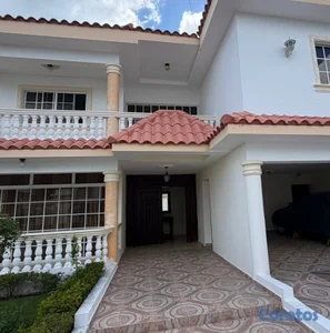 10.	Casa en Baní | 3 Habitaciones, 4 Baños y Piscina Privada