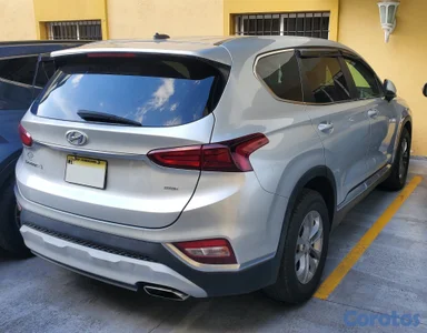 55,000 millas - Hyundai Santa Fe SE 2019 - TITULO 