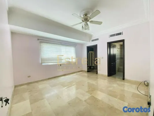 apartamentos - Apartamento en venta o alquiler (312mt2) de 3 habitaciones en sector Bella Vista 5