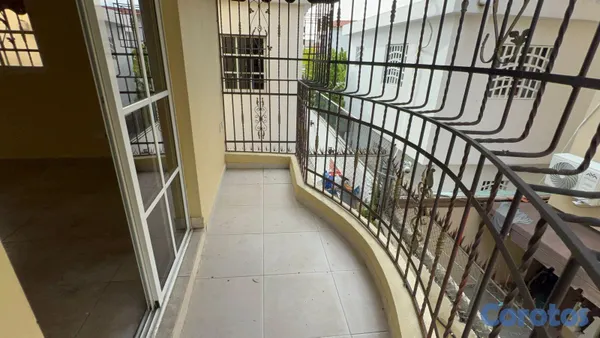 casas - 🏡 CASA EN VENTA EN LA AUTOPISTA DE SAN ISIDRO 2