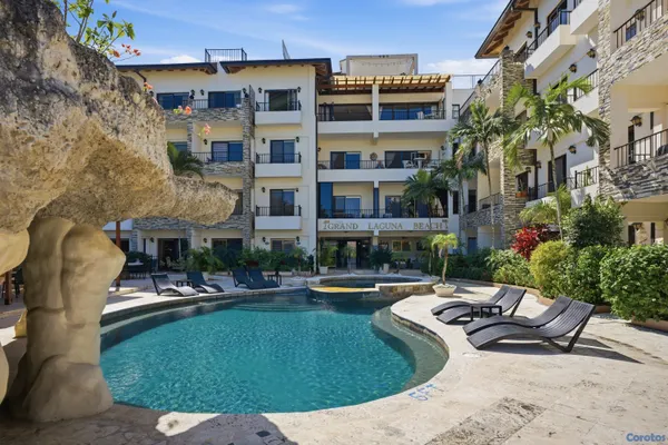 apartamentos - SALE BY OWNER | FULLY TURNKEY 2BR/2BA CONDO AT GRA 20