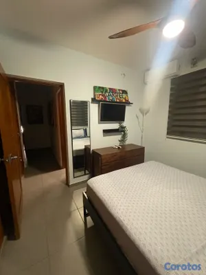 habitaciones y viviendas compartidas - HABITACIÓN AMUEBLADA CON PARQUEO 3