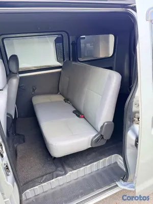 jeepetas y camionetas - Toyota town ace 2015 8