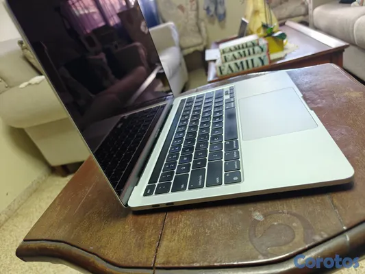 computadoras y laptops - Macbook Pro M1 2O2O 11