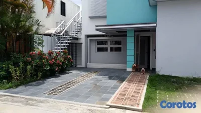 Casa de 3 habitaciones 3 baños en venta en Av. Rep