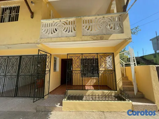 casas - Complejo de apartamentos de 3 pisos, 330m2 construidos en el centro de Samaná. 7