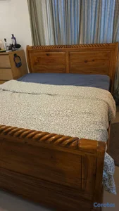 Armazon en madera cama queen