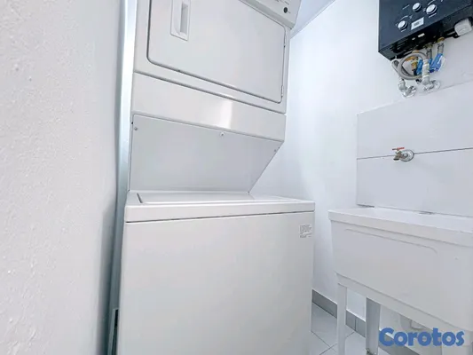 apartamentos - Apartamento en alquiler con línea blanca y semi amueblado en El Millón 10