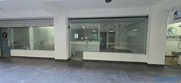 oficinas y locales comerciales - alquilo local comercial 1er piso próximo a las carreras santiago  2