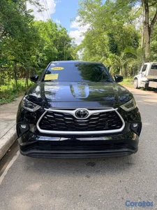 Toyota higlander le 2021 clean carfax 