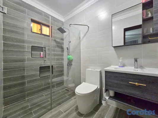 casas - Casa en Alquiler en San Isidro  9