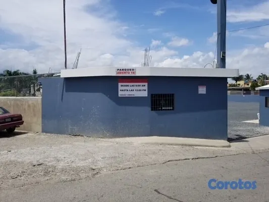 oficinas y locales comerciales - Se vende Parqueo Comercial detrás parada Metro Mamá Tingó 7
