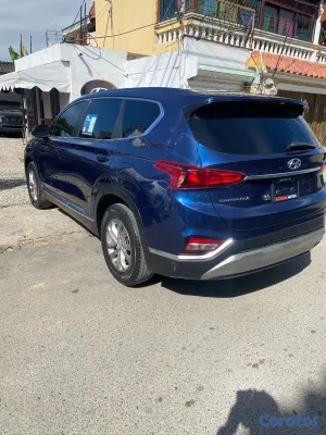jeepetas y camionetas - Hyundai Santa FE SE 2020  3