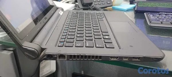 computadoras y laptops - Laptop Dell Latitude 3350 Usada 6
