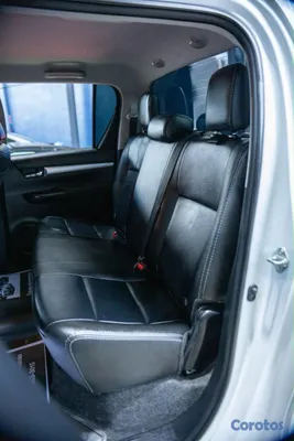 jeepetas y camionetas - Toyota Hilux 2.4 2025  8