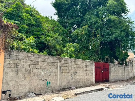 solares y terrenos - Terreno comercial de 585 m² en alquiler en Villa M 2