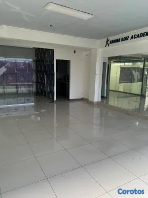 oficinas y locales comerciales - Local Comercial en Alquiler  2 Do Nivel  en El Mil 4