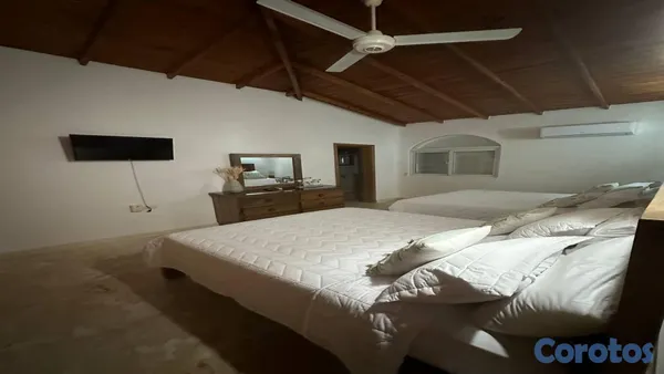 casas vacacionales y villas - Alquiler de Lujosa villa en Segunda línea de playa 4