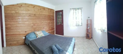 Complejo de apartamentos de 3 pisos, 330m2 construidos en el centro de Samaná.