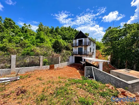 casas vacacionales y villas - Terreno con casa de huéspedes y vista al océano en Cosón, Las Terrenas 6