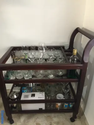 muebles y colchones - Bar en caoba.  2