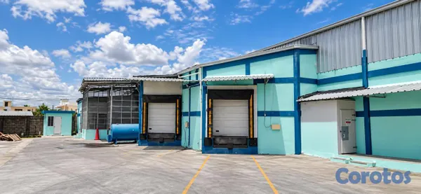 oficinas y locales comerciales - Venta Sesion Nave industrial Bavaro Av. Barcelo  9