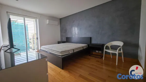 penthouses - Penthouse Amueblado con Terraza Privada en Evarist 12