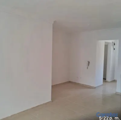 apartamentos - Apto Remodelado frente a zona Franca San Isidro  3