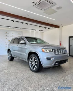 JEEP GRAND CHEROKEE OVERLAND 2018..